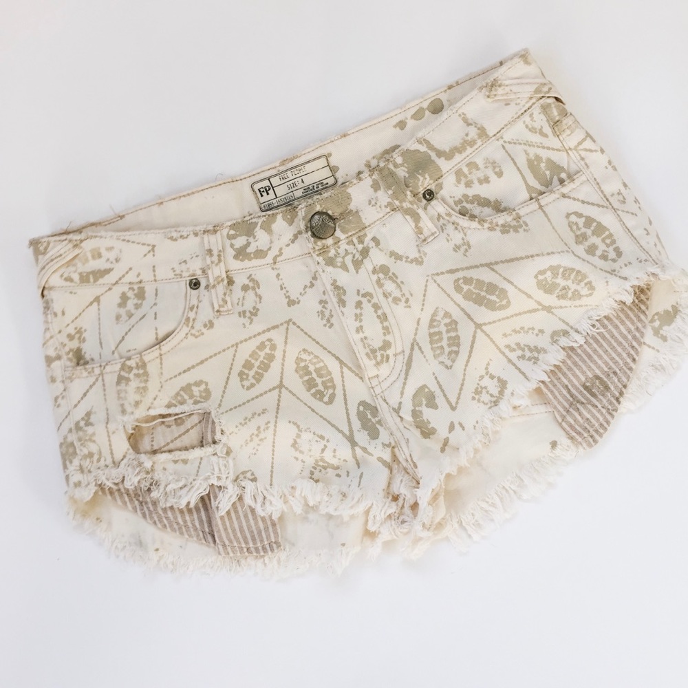 Free People Cream Shibori Distressed Shorts Size 4